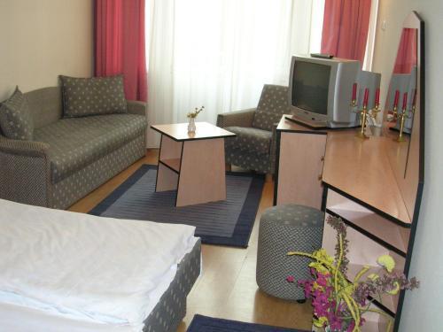 In Hotel Hajduszoboszlo Exterior photo